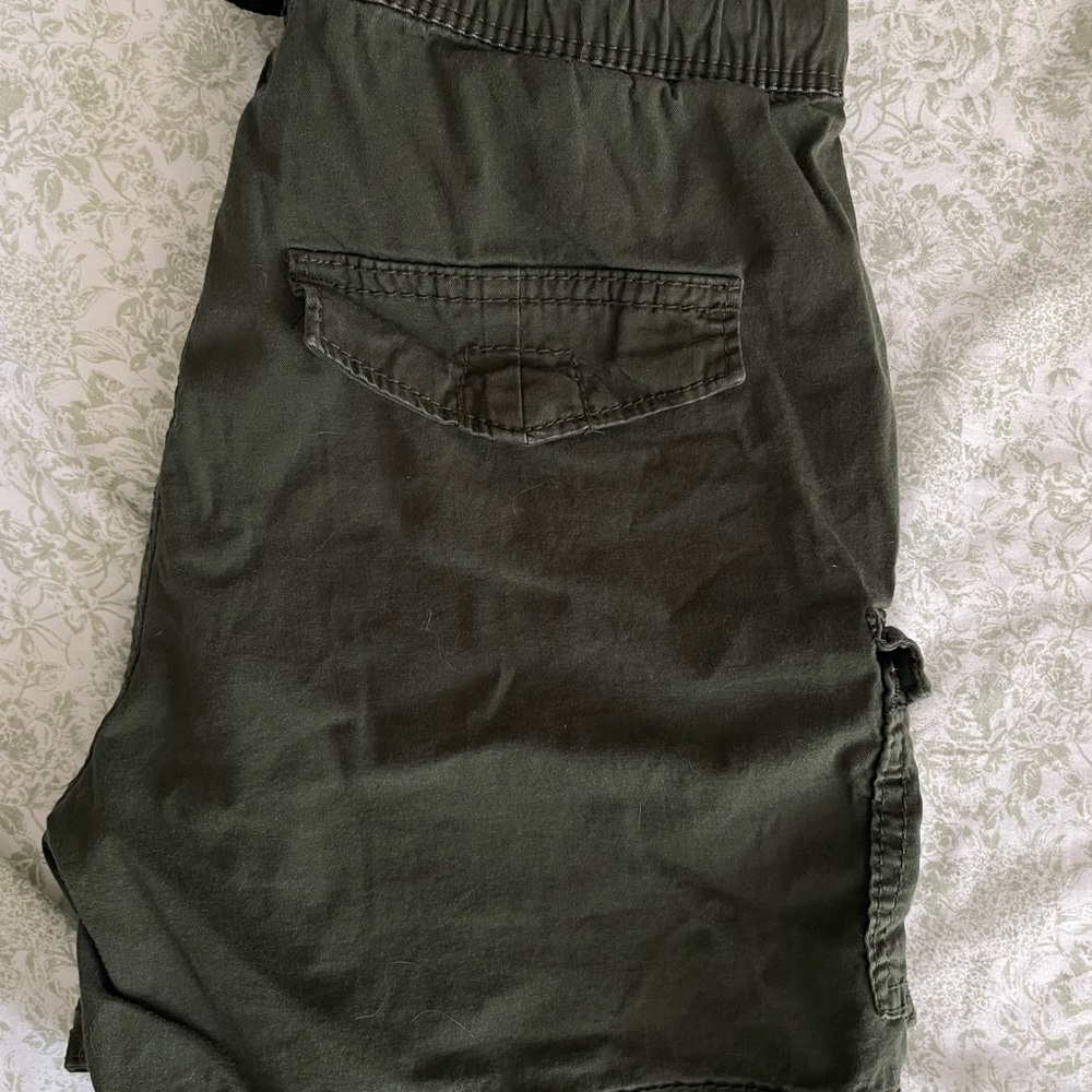 UNIONBAY Green Cargo Shorts with Elastic Waistband